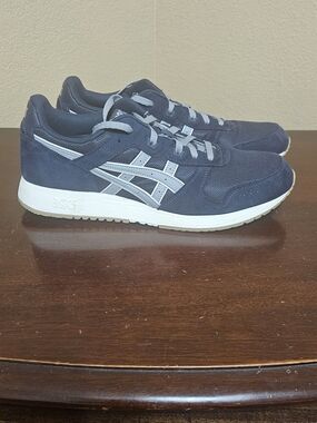 EUC(never Worn) ASICS Men's Navy and Light Gray Retro Runner Sneakers Sz.13